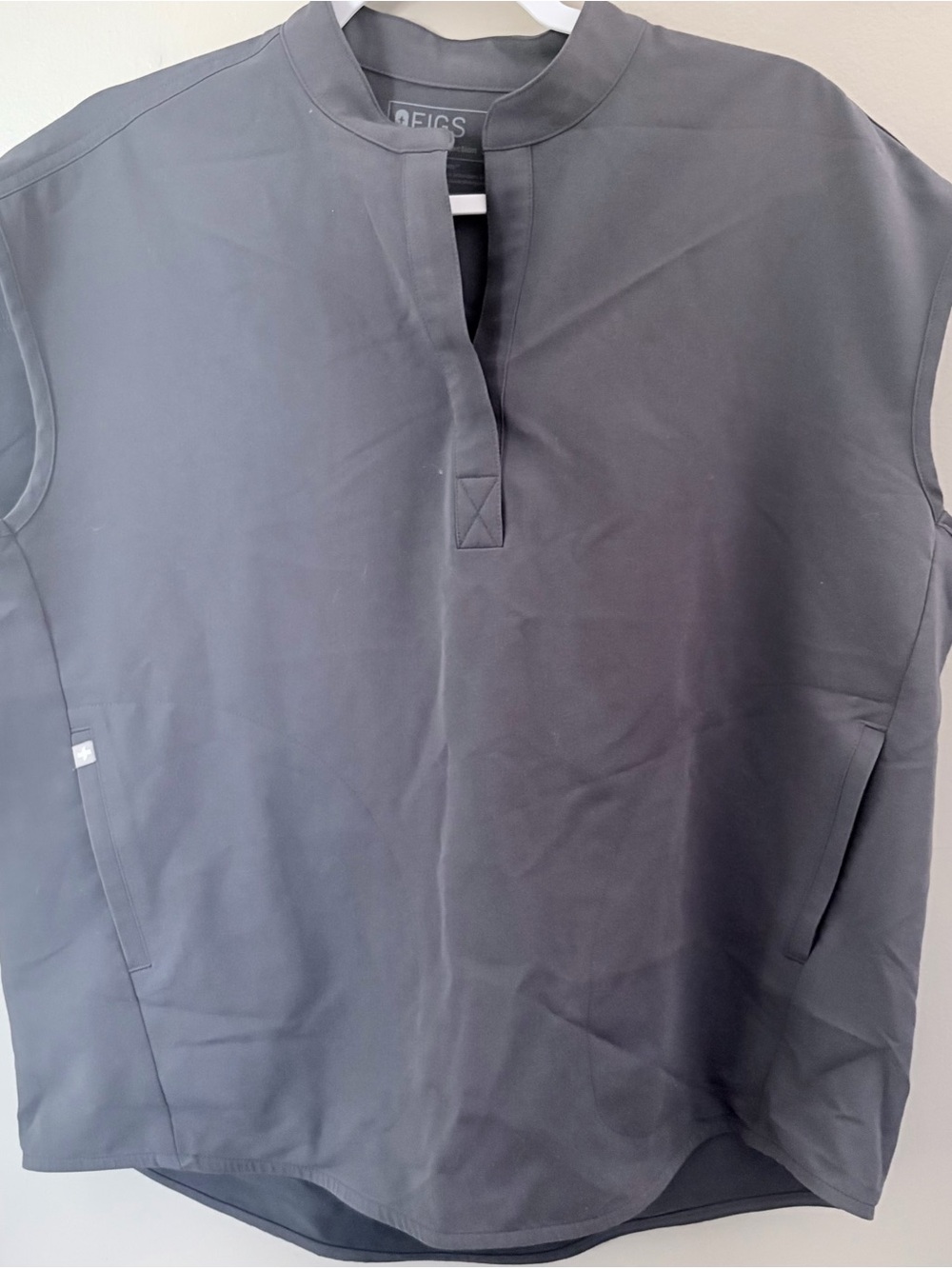 FIGS Technical Collection Rafaela Oversized Scrub Top Small Grey